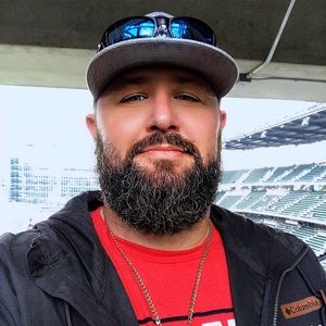 Meet your Posher, Josh